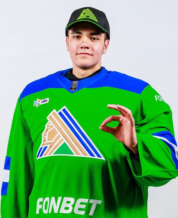 Михаил Поваров