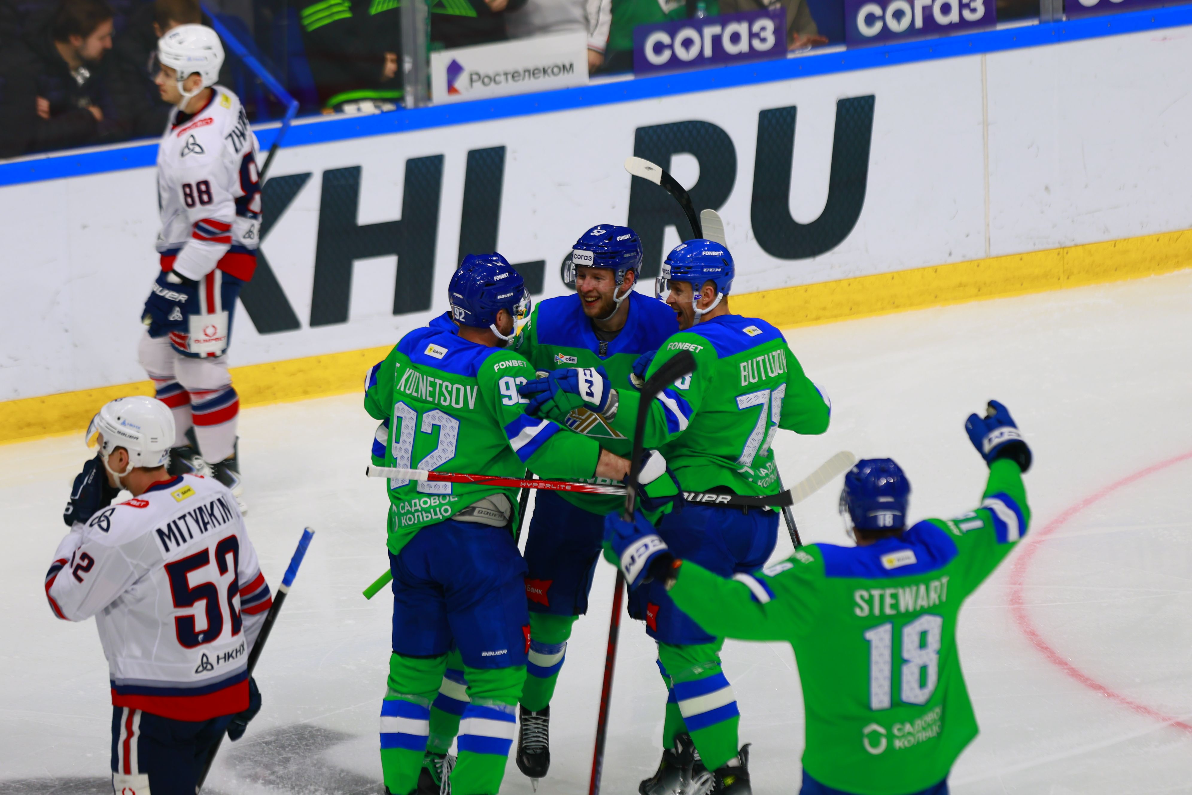 «Салават Юлаев» победил дома «Нефтехимик»