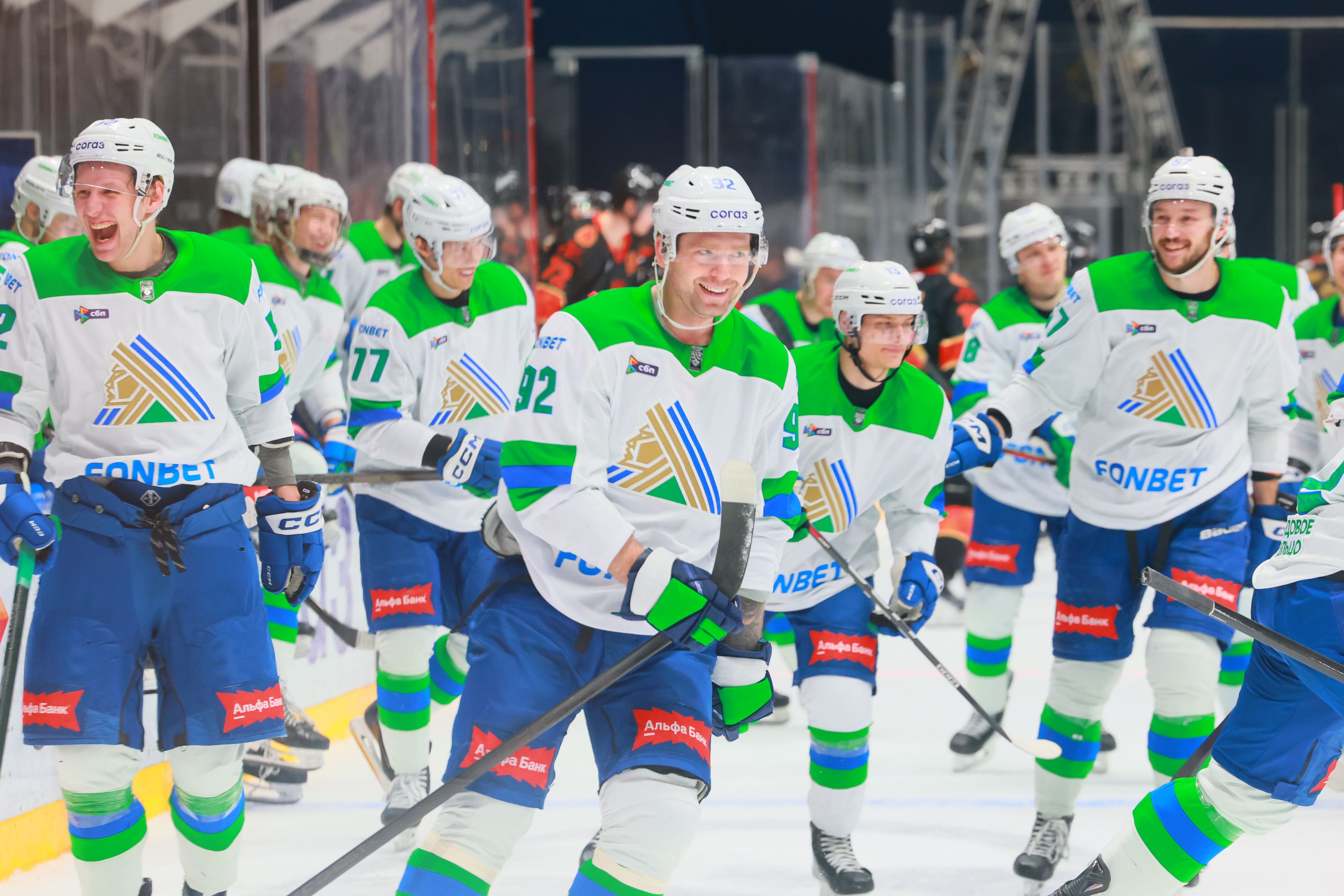 «Салават Юлаев» по буллитам победил «Адмирал»