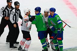 «Салават Юлаев» в Уфе уступил «Авангарду»