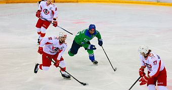 «Толпар» уступил «Авто» в первом матче серии плей-офф