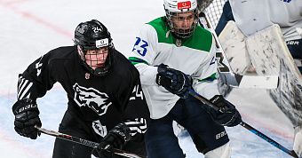 «Толпар» уступил «Белым Медведям» в серии буллитов «Толпар» уступил «Белым Медведям» в серии буллитов