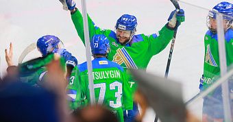  «Салават Юлаев» по буллитам победил «Трактор» 