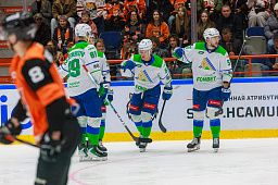 «Салават Юлаев» в гостях обыграл «Амур»