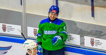 «До 10 лет играл в защите с Щербаковым в одной паре»