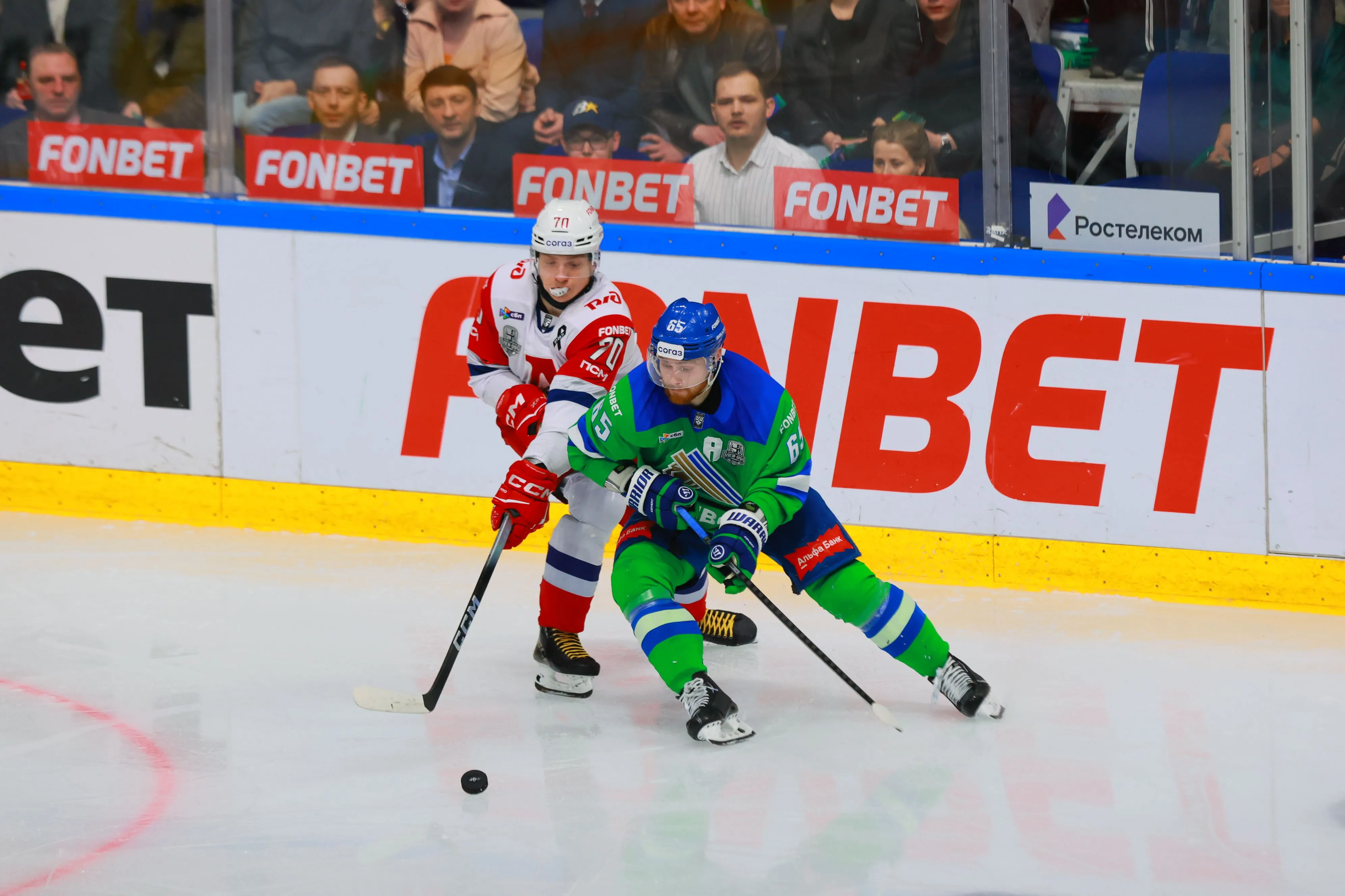 «Салават Юлаев» уступил «Локомотиву» в четвёртом матче серии