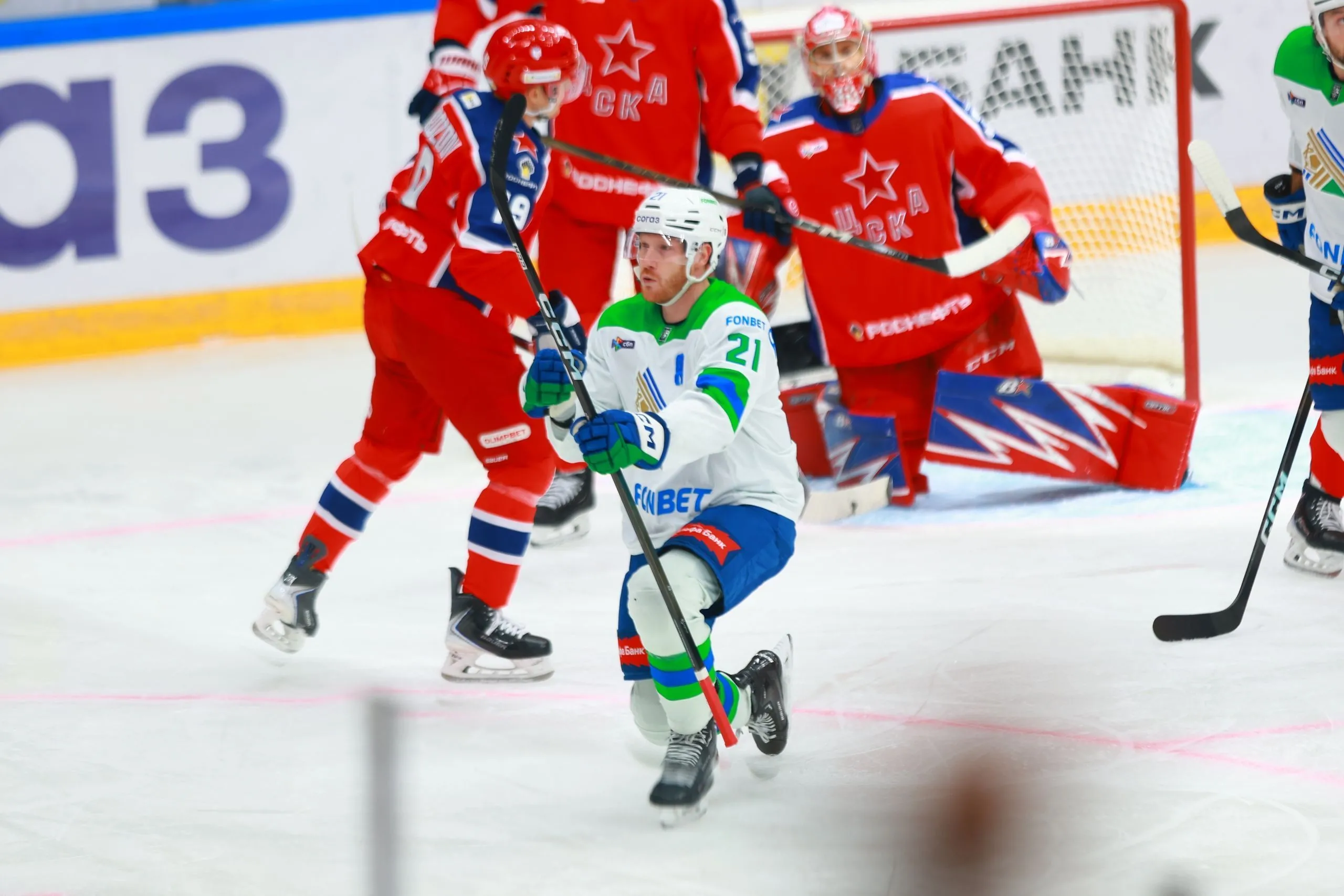 «Салават Юлаев» одержал победу над ЦСКА в серии буллитов